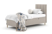 Bett Hugo