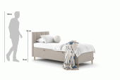 Bett Hugo