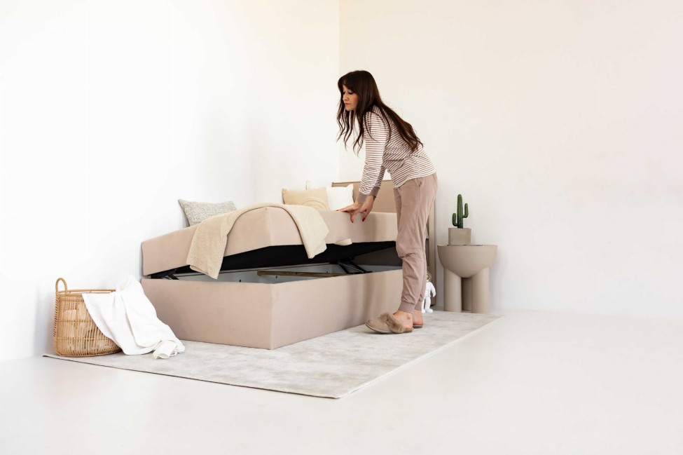 Bett Mitto Conti One