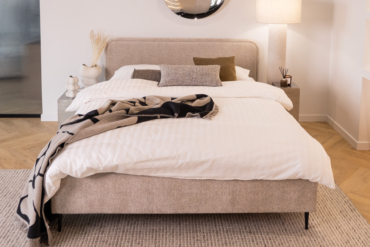 Bett für ein kleines Schlafzimmer? Hier sind einige bewährte Tipps!